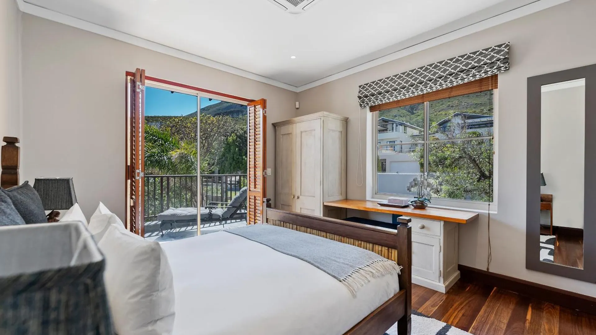 The Cape Bali Luxury Villa With Ocean Views In Camps Bay Cape Town